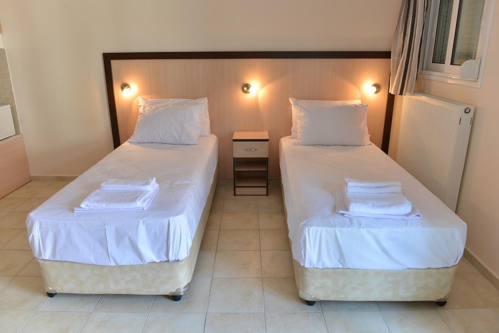 Mideia Hotel Levadeia Ruang foto