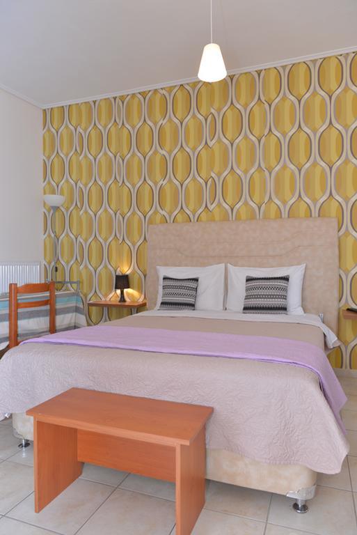 Mideia Hotel Levadeia Bagian luar foto